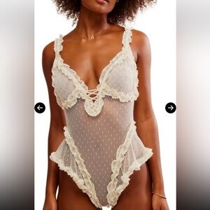 FREE PEOPLE HEART TO HEART BODYSUIT IVORY